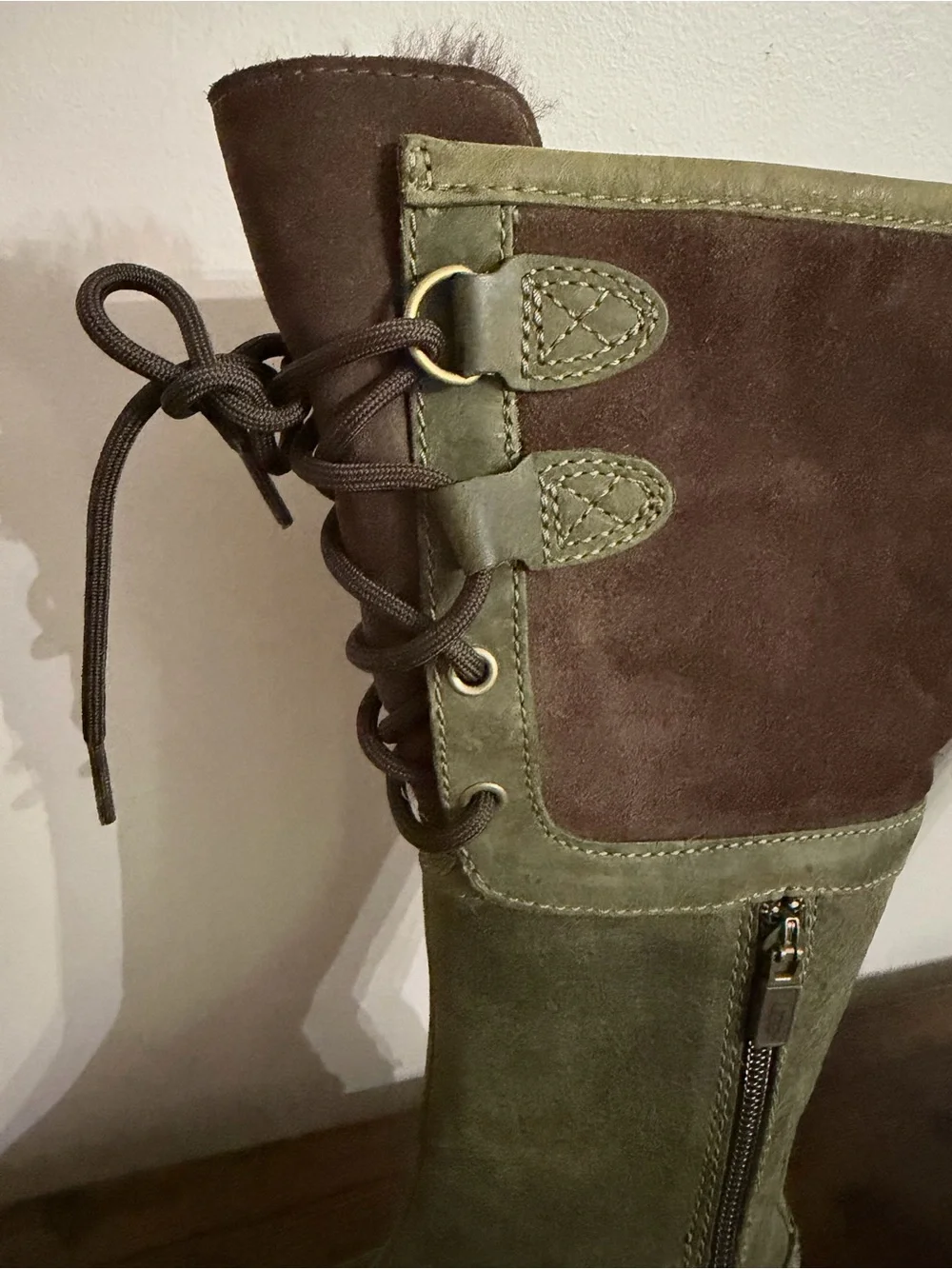 UGG Belcloud Tall Duck Boots Olive Green size 5